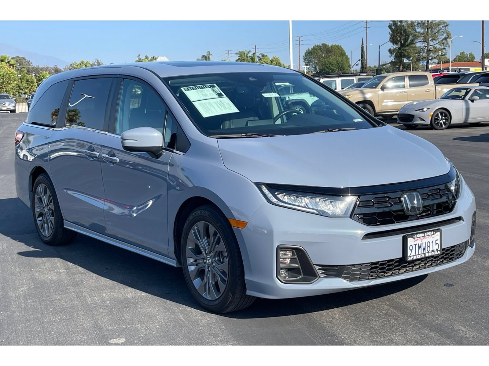 Certified 2025 Honda Odyssey Touring image 8