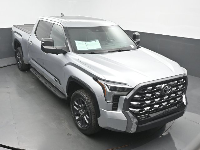 Used 2022 Toyota Tundra Platinum AWD/4WD image 40