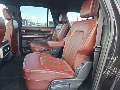 Used 2024 Ford Expedition Max Limited image 31