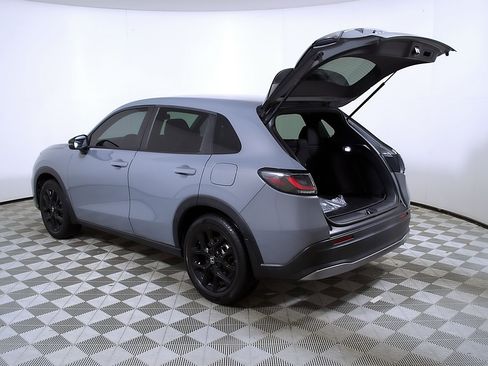 Used 2023 Honda HR-V Sport image 10