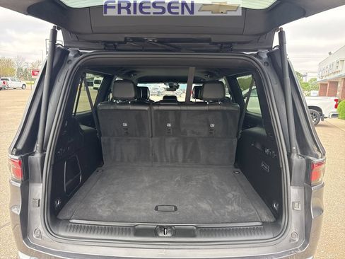 Used 2024 Jeep Wagoneer L 4WD image 26
