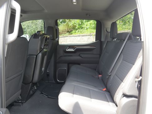 Certified 2023 Chevrolet Silverado 1500 RST AWD/4WD image 15