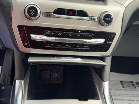 Certified 2022 Ford Explorer XLT w/ Equipment Group 202A image 17