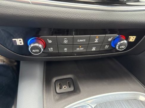 Used 2019 Buick Enclave Premium w/ Experience Buick Package image 21