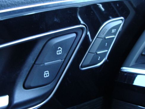 Used 2019 Audi Q7 3.0T Prestige w/ Prestige Package image 33