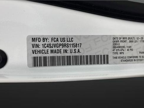 Used 2024 Jeep Grand Wagoneer Series III image 32