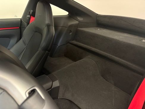 Certified 2024 Porsche 911 Carrera T RWD image 22