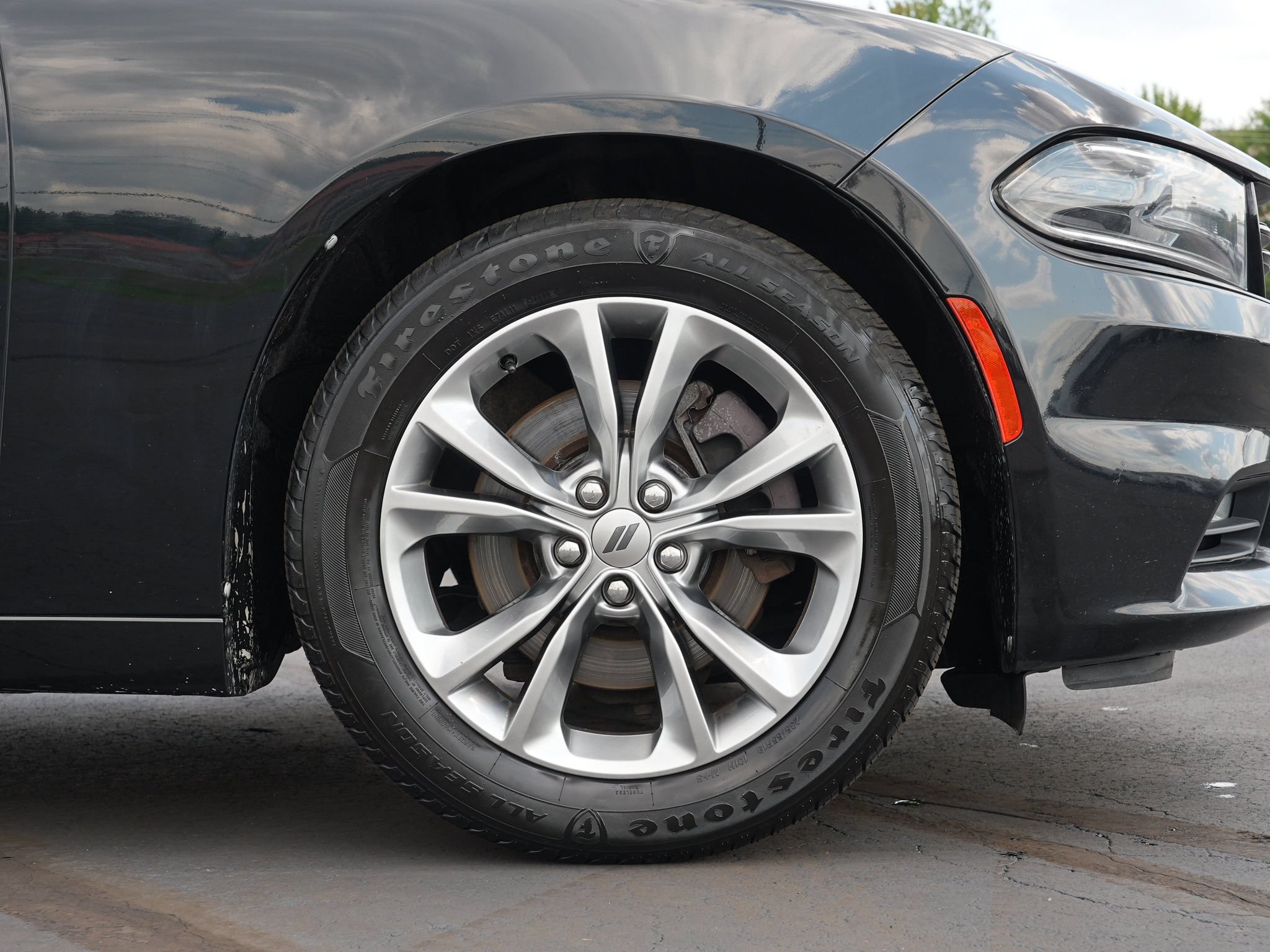 Used 2020 Dodge Charger SXT AWD/4WD image 12