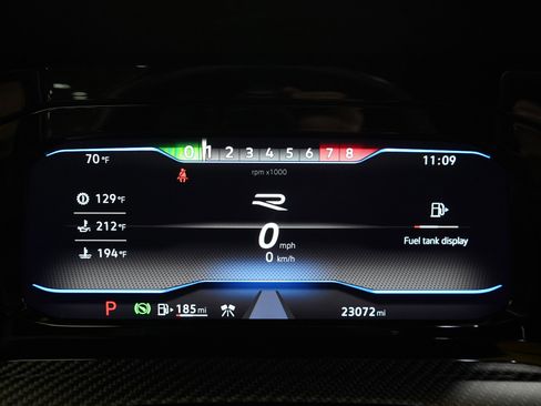 Used 2024 Volkswagen Golf R AWD/4WD image 32
