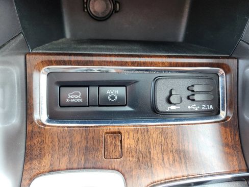 Used 2019 Subaru Ascent Touring AWD/4WD image 30
