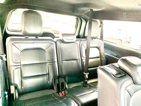 Used 2024 Lincoln Navigator L 4WD image 32
