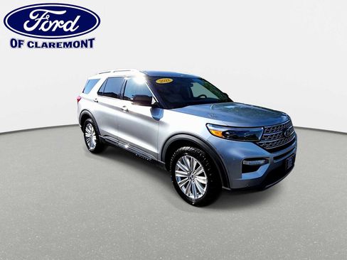 Used 2022 Ford Explorer Limited w/ Equipment Group 301A AWD/4WD image 2