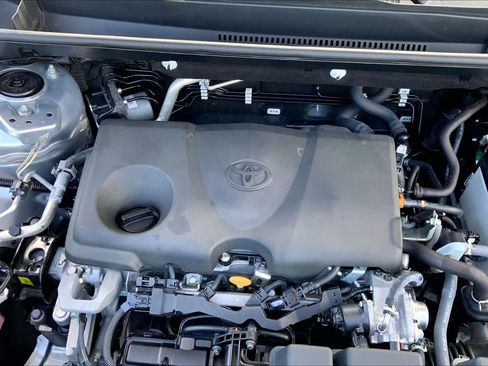 Used 2024 Toyota RAV4 LE FWD image 30