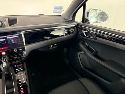 New 2025 Porsche Macan Turbo image 22