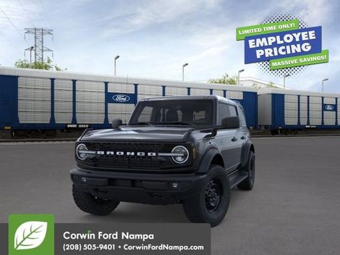 New 2026 Ford Bronco Outer Banks w/ Black Appearance Package AWD/4WD image 3