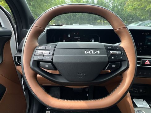 New 2026 Kia Sportage X-Line w/ X-Line Technology Package AWD/4WD image 24
