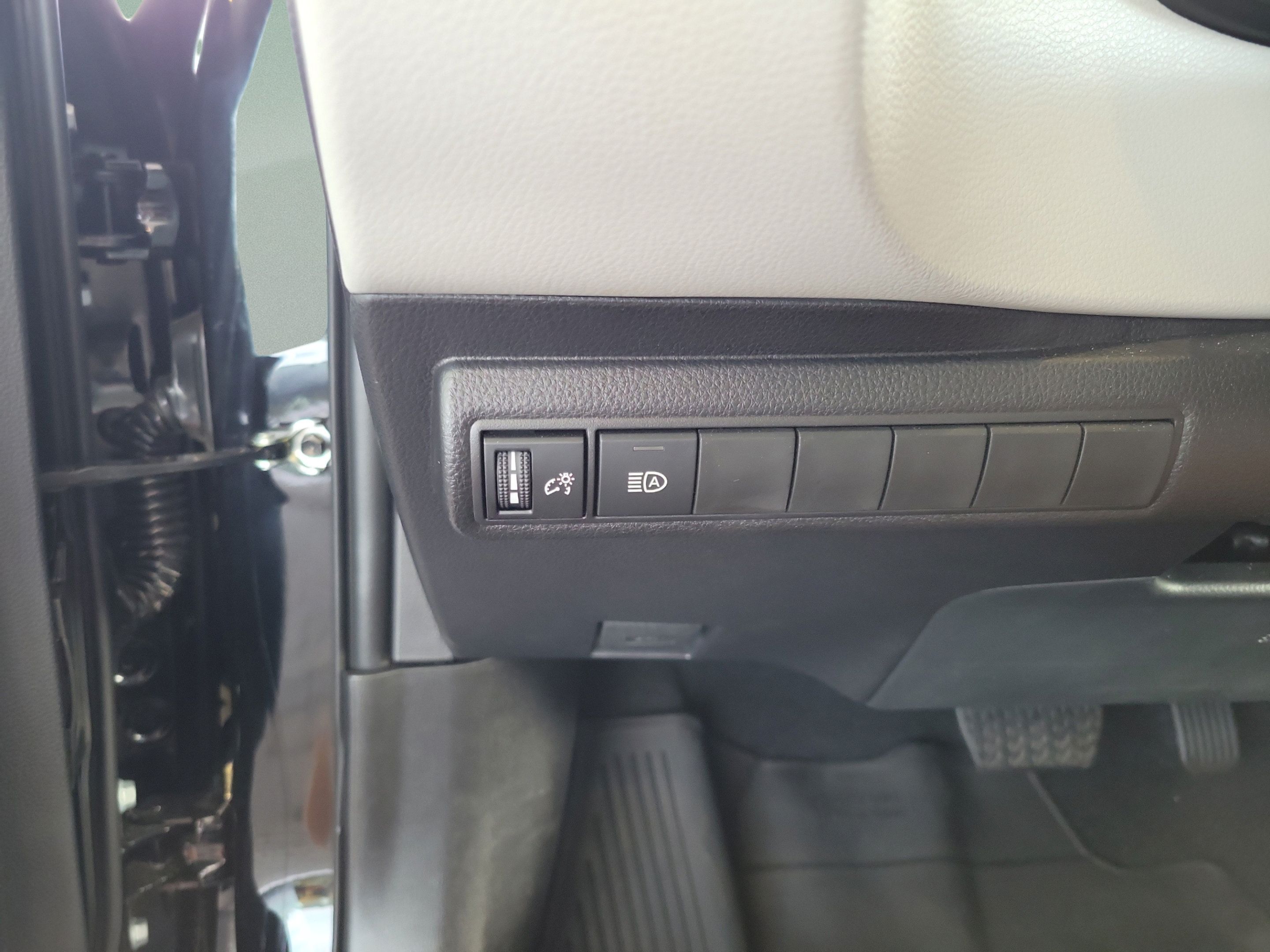 Certified 2026 Toyota Corolla LE FWD image 11