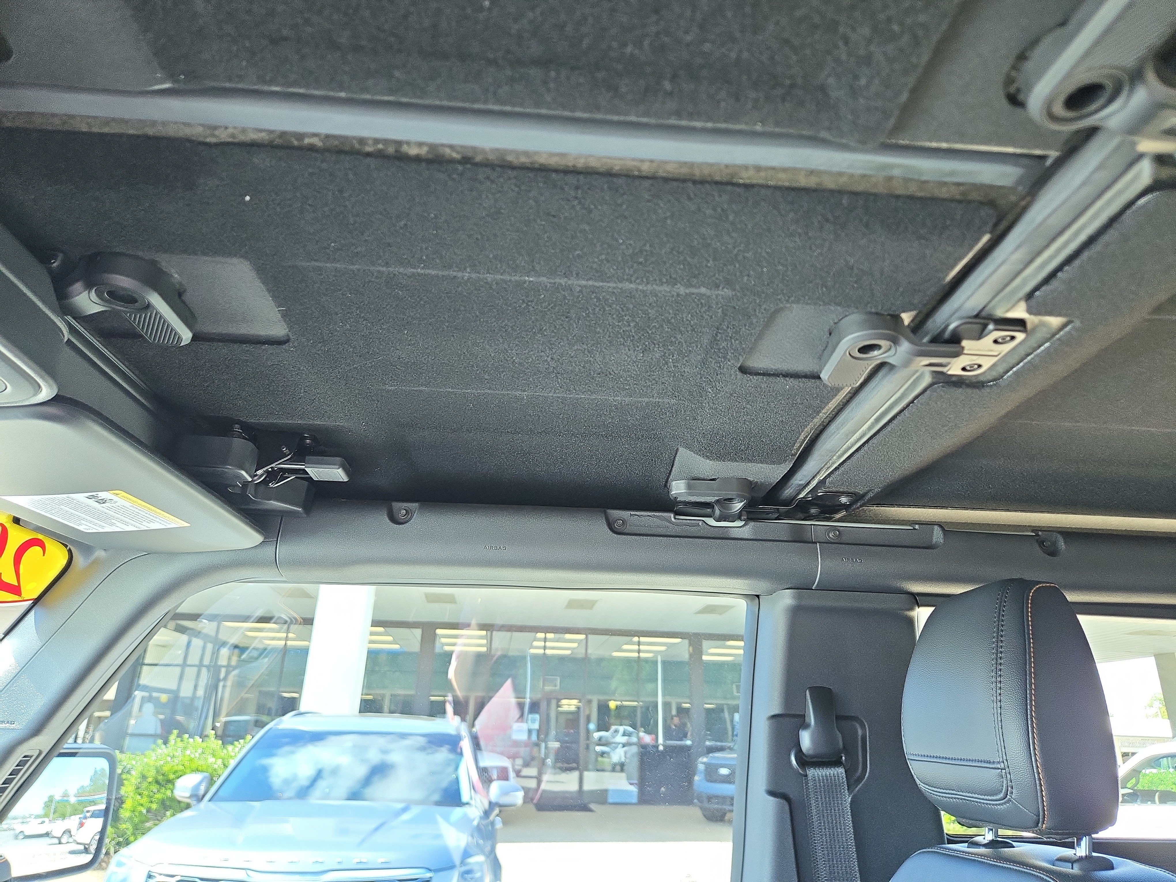 Used 2024 Ford Bronco Badlands AWD/4WD image 19
