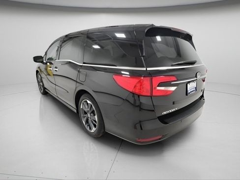 Used 2022 Honda Odyssey Elite image 5