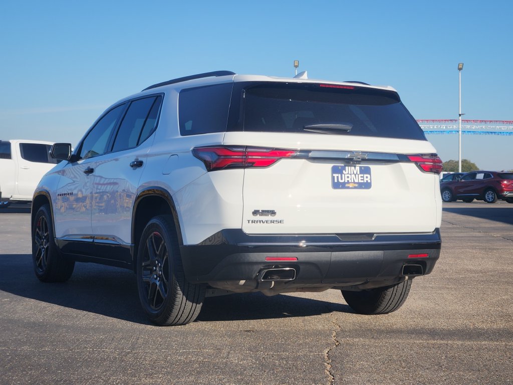 Used 2023 Chevrolet Traverse Premier w/ Redline Edition FWD image 4