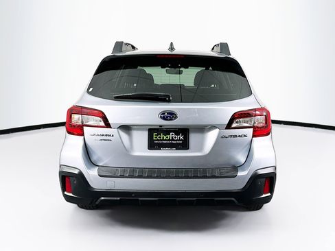 Used 2018 Subaru Outback 2.5i Limited image 7