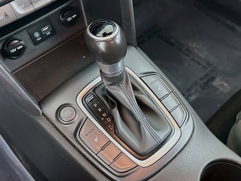 Used 2018 Hyundai Kona Limited image 21