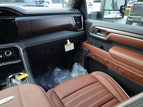 New 2026 GMC Sierra 3500 Denali Ultimate image 20