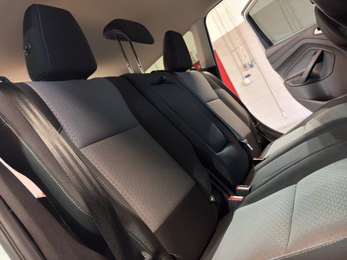 Used 2018 Ford Escape SE FWD image 27