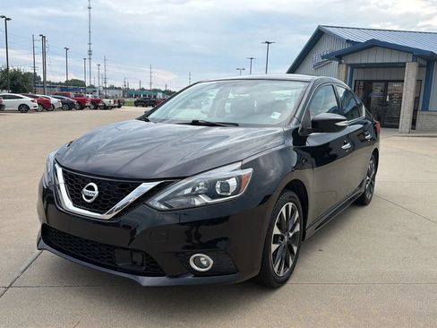 Used 2019 Nissan Sentra SR FWD image 31