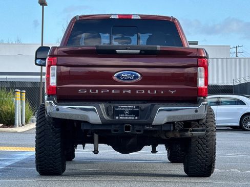 Used 2017 Ford F250 Lariat w/ Chrome Package image 9