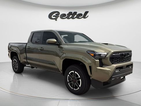 Certified 2026 Toyota Tacoma TRD Sport AWD/4WD image 7