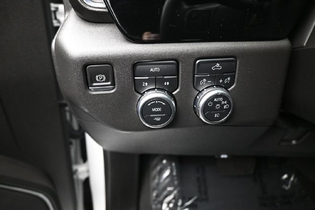 Used 2024 GMC Sierra 1500 Elevation AWD/4WD image 17