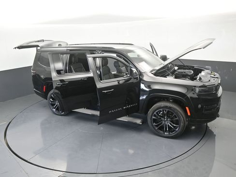 Used 2024 Jeep Grand Wagoneer Series III w/ Quick Order Packagew 28T image 92