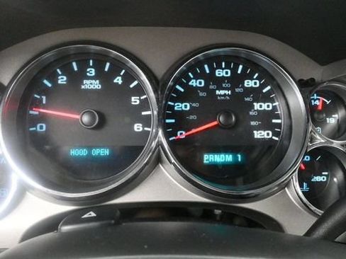 Used 2014 GMC Sierra 2500 SLE w/ SLE Preferred Package AWD/4WD image 11