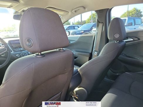 Used 2020 Chevrolet Malibu LS w/ LPO, Convenience Package 1 FWD image 10