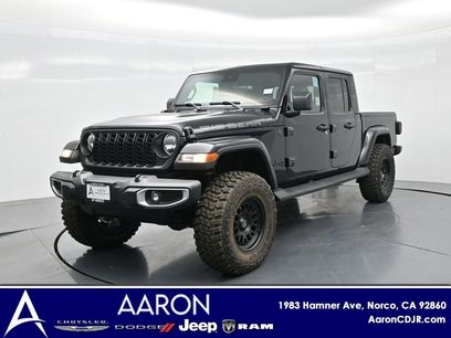 New 2025 Jeep Gladiator Sport