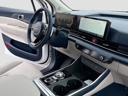 New 2026 Kia Carnival EX image 5