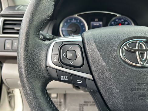 Used 2015 Toyota Camry XLE image 14