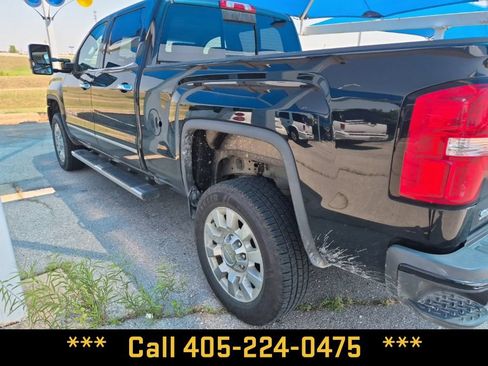Used 2017 GMC Sierra 2500 Denali w/ Duramax Plus Package AWD/4WD image 5