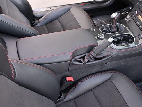 Used 2013 Chevrolet Corvette 427 w/ 1SC Preferred Equipment Group RWD image 44