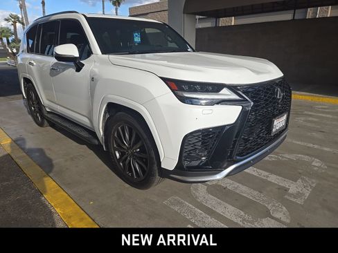 Used 2024 Lexus LX 600 F Sport AWD/4WD image 4