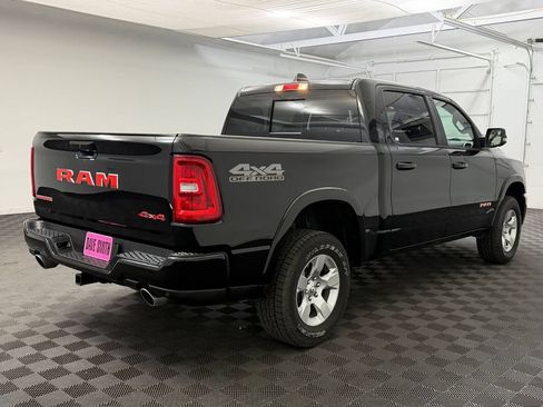 Used 2025 RAM 1500 Big Horn AWD/4WD image 9