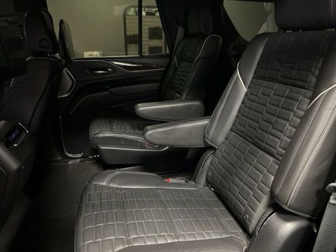 Used 2022 Cadillac Escalade Sport Platinum image 22