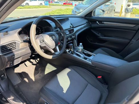 Used 2019 Honda Accord LX image 22