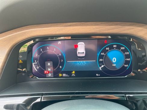 New 2026 Volkswagen Atlas SE image 10