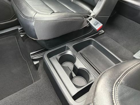 Used 2020 Ford Explorer Limited image 27