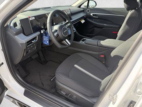 New 2026 Hyundai Sonata SEL image 3