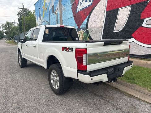 Used 2017 Ford F250 Platinum w/ Platinum Ultimate Package AWD/4WD image 5