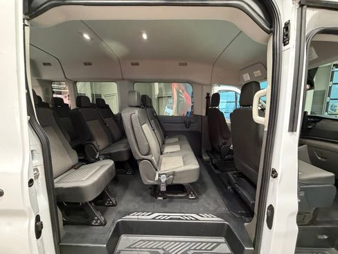 Used 2023 Ford Transit 350 XLT image 43