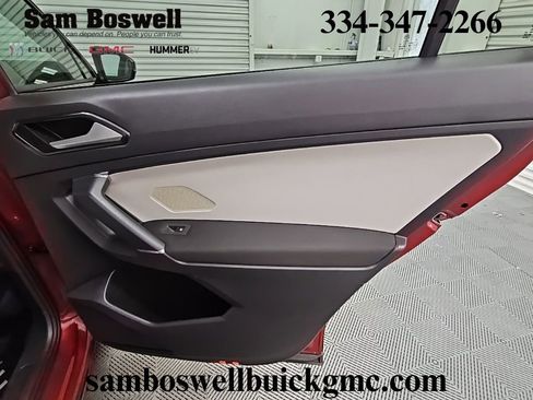 Used 2018 Volkswagen Tiguan S w/ 3rd Row Seat Package image 31